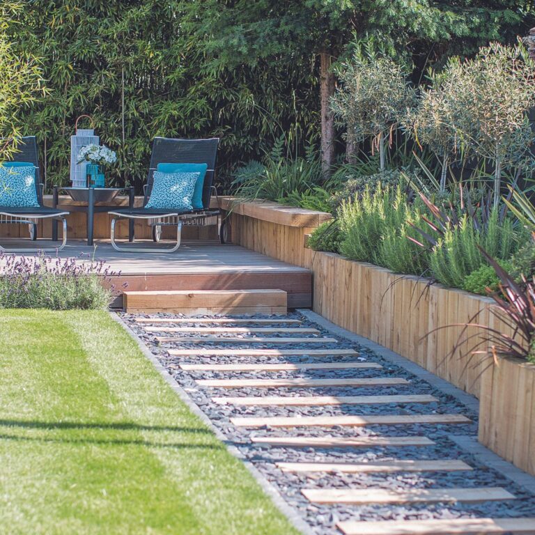 Cement Edging: Ultimate Guide to Durable, Attractive Garden Borders